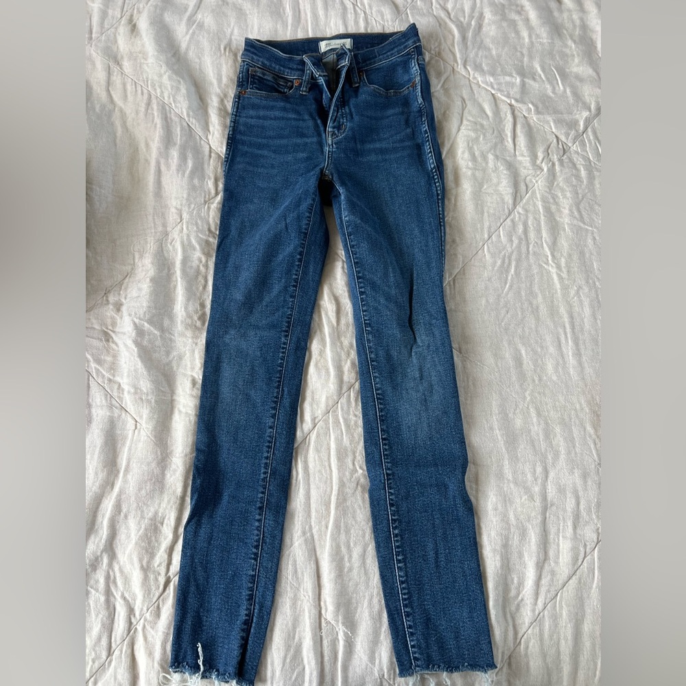 Madewell dark wash skinny cut off jeans